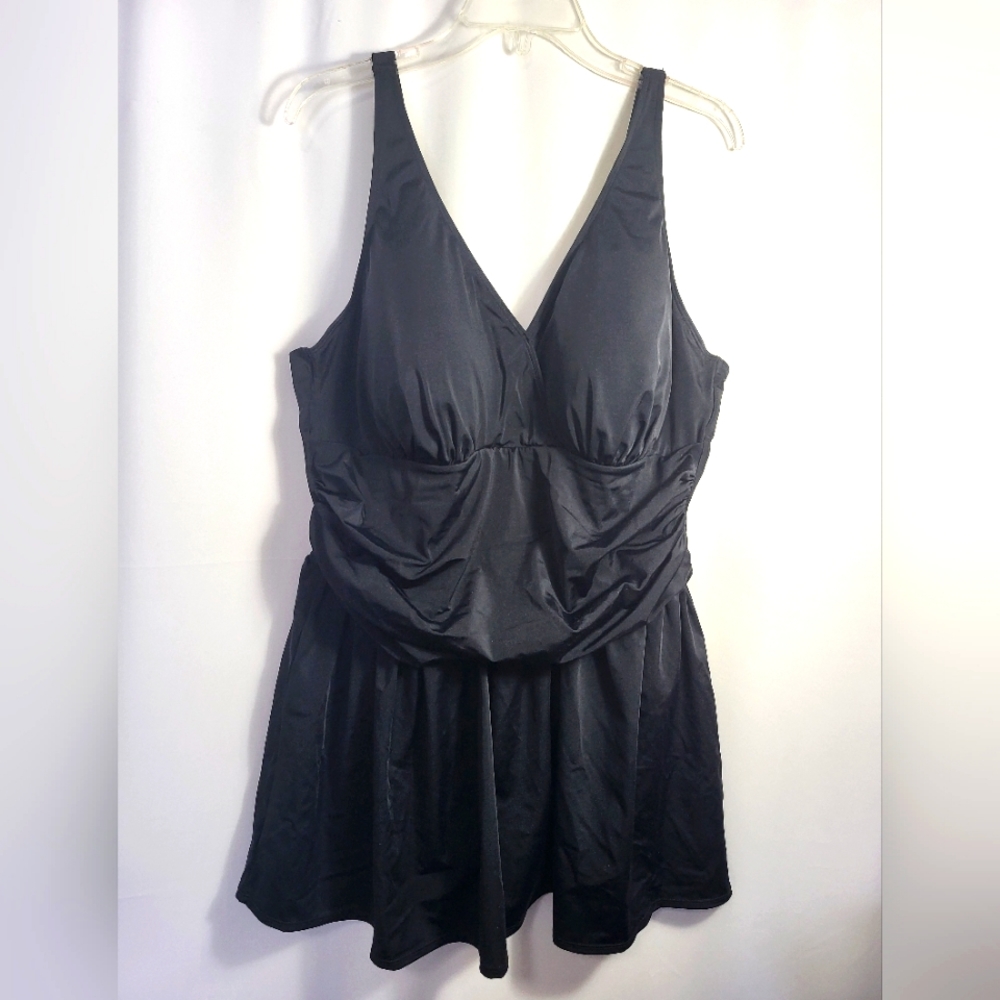 d & co black one piece swimsuit   women's 22  #1462